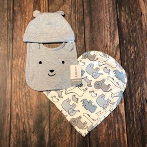 NWT Infant Hat & Bib Matching Set